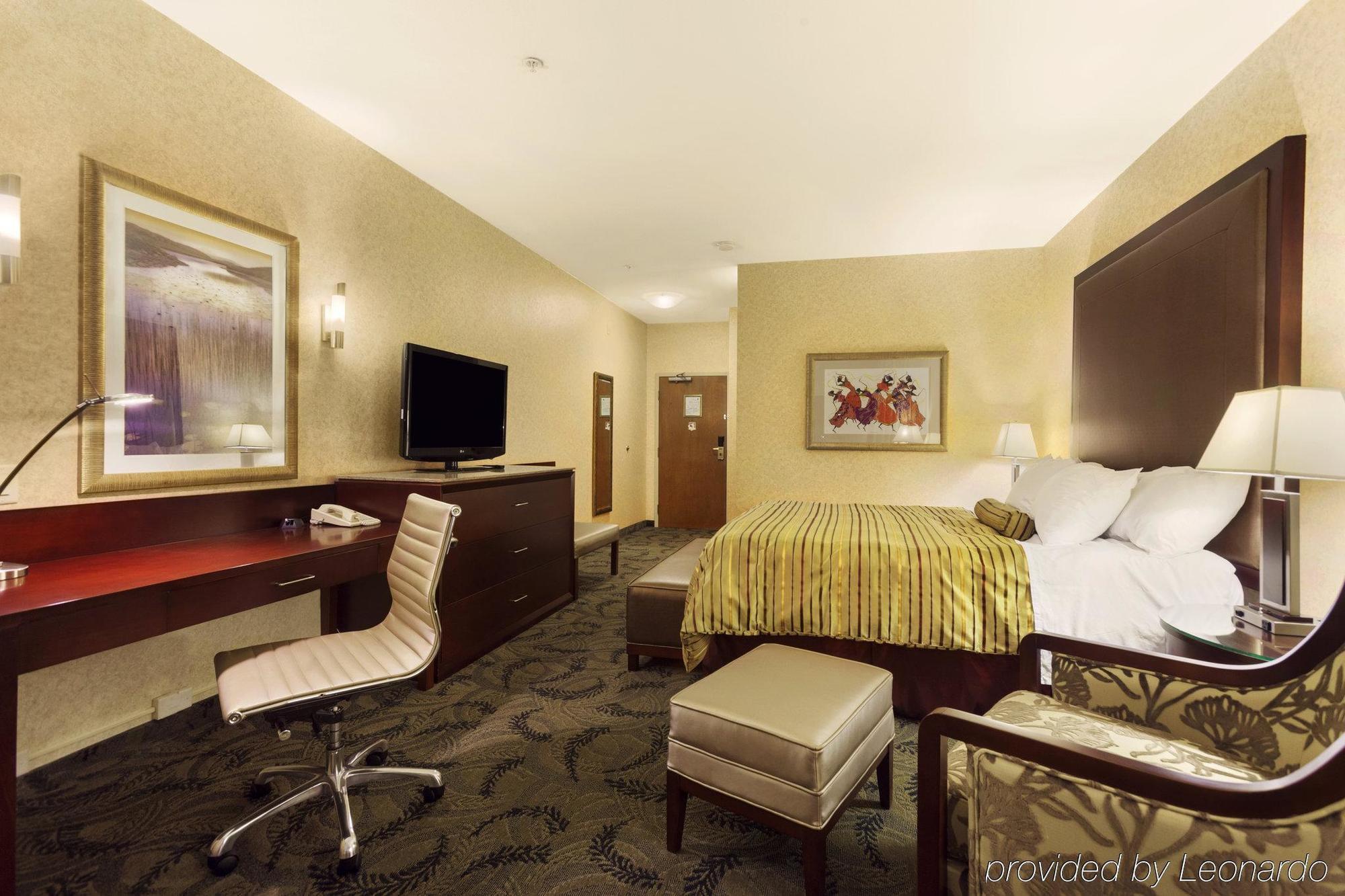 Poco Inn And Suites Hotel And Conference Center Port Coquitlam Extérieur photo