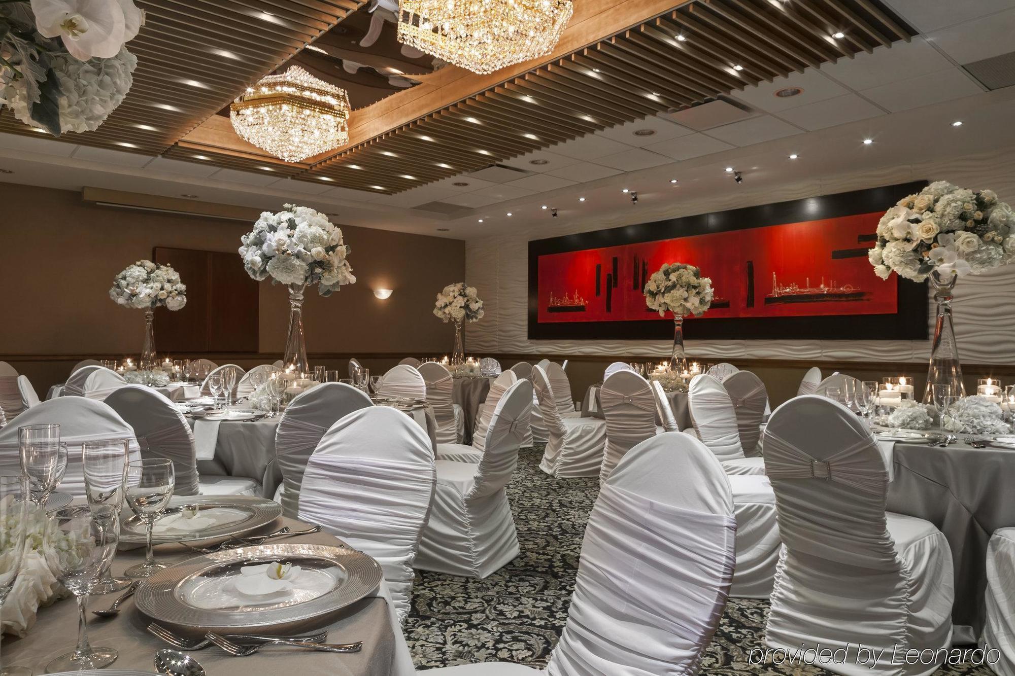 Poco Inn And Suites Hotel And Conference Center Port Coquitlam Extérieur photo