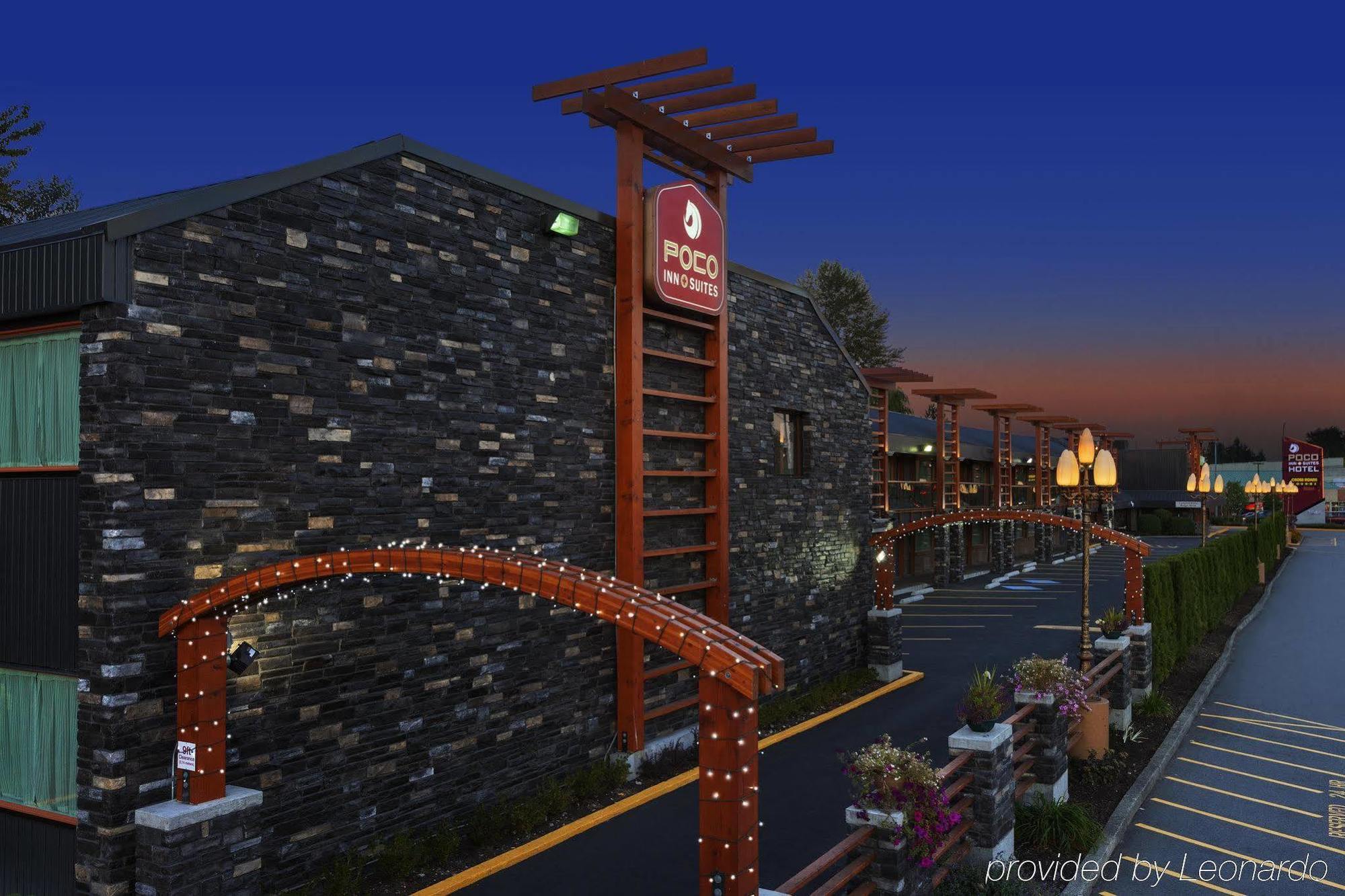 Poco Inn And Suites Hotel And Conference Center Port Coquitlam Extérieur photo