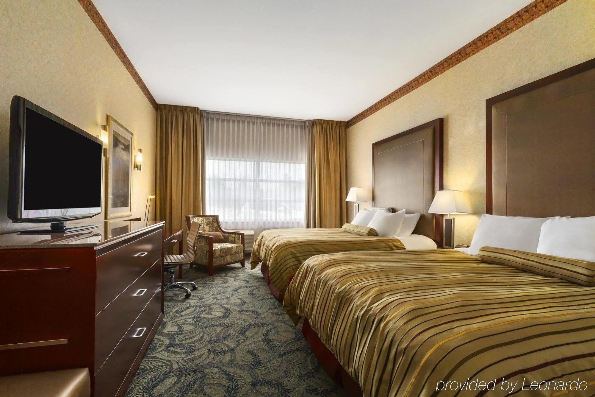 Poco Inn And Suites Hotel And Conference Center Port Coquitlam Extérieur photo