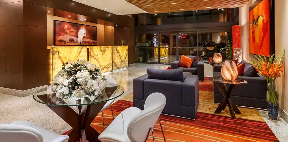 Poco Inn And Suites Hotel And Conference Center Port Coquitlam Extérieur photo